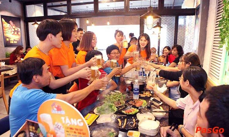 nha-hang-lau-bo-sai-gon-vivu-hai-ba-trung-slide-12