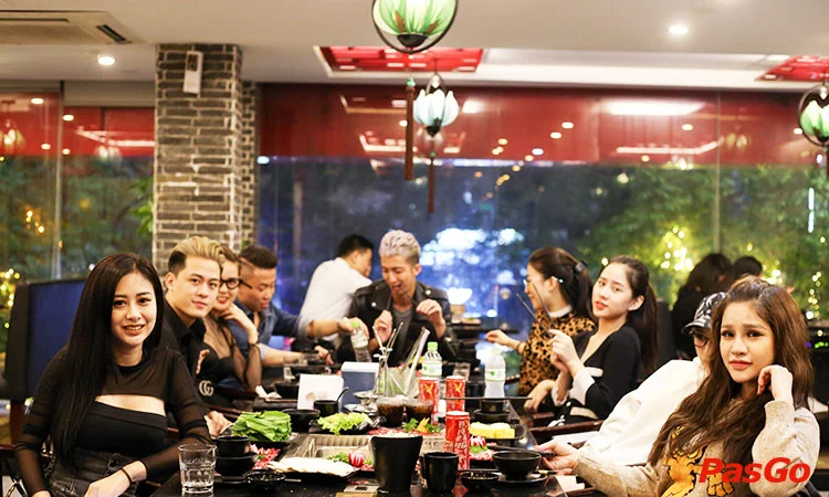 nha-hang-lau-bo-trung-hoa-thai-ha-11