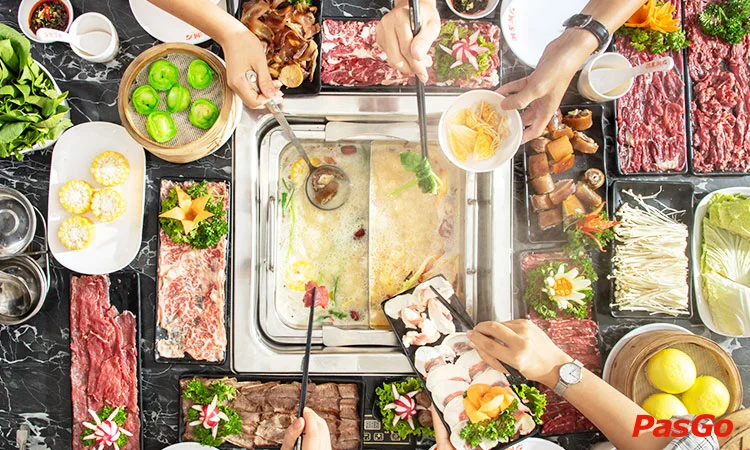 nha-hang-lau-bo-trung-hoa-thai-ha-7