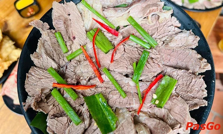 Nhà hàng Lẩu Bò Tự Do Khúc Thừa Dụ menu lẩu bò đa dạng 12