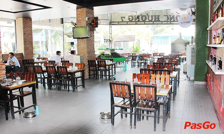 nha-hang-lau-de-dong-huong-binh-thanh-slide-10
