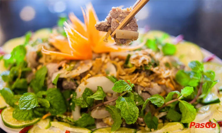 nha-hang-lau-de-dong-huong-quang-trung-slide-4