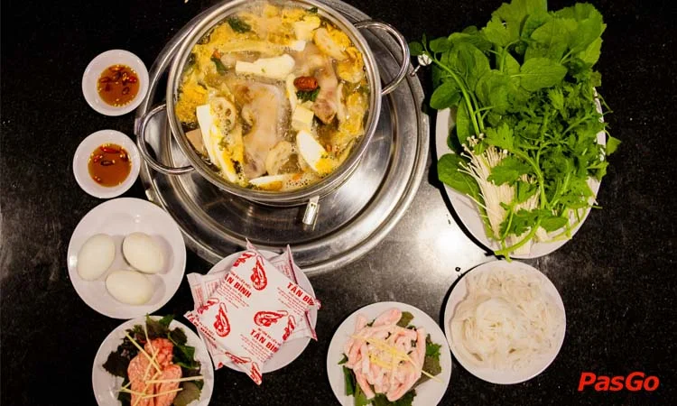 nha-hang-lau-de-dong-huong-quang-trung-slide-8