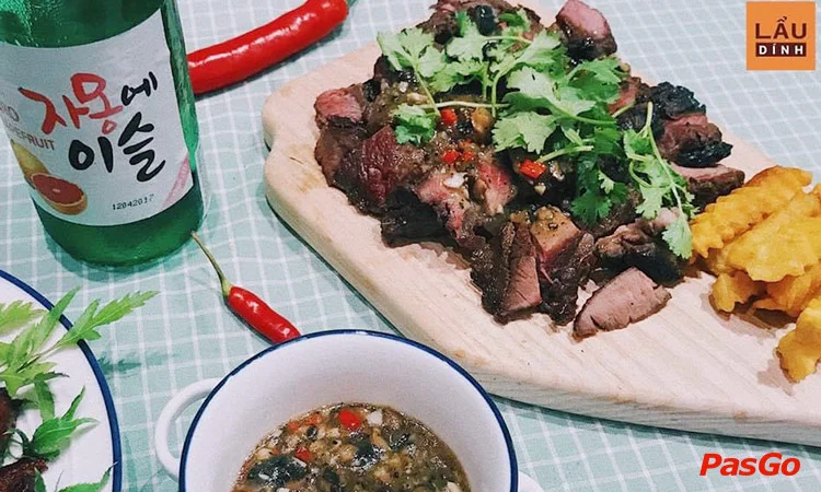 nha-hang-lau-dinh-pho-vong-11