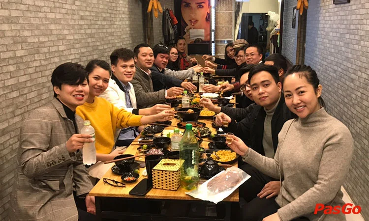 nha-hang-lau-dinh-pho-vong-2