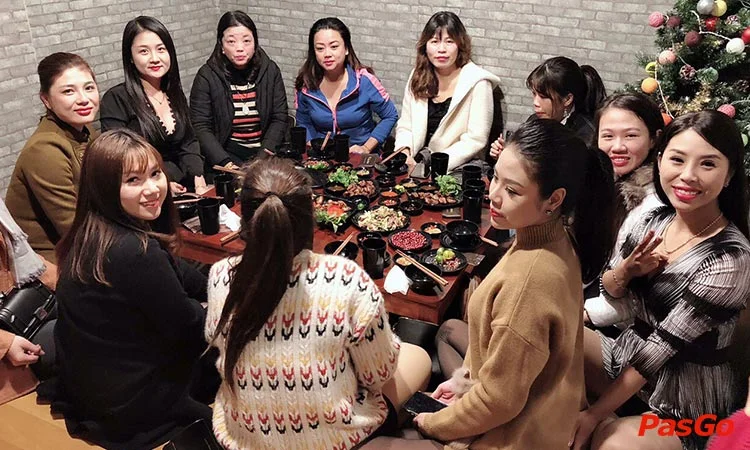 nha-hang-lau-dinh-pho-vong-3