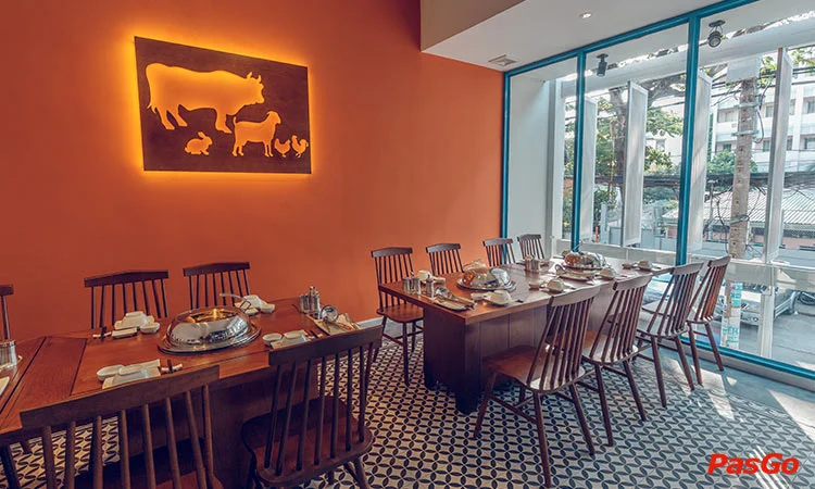 nha-hang-lau-ga-up-tu-xuong-11