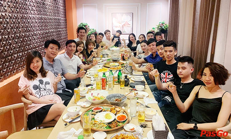 nha-hang-lau-hoa-vy-mai-hac-de-12