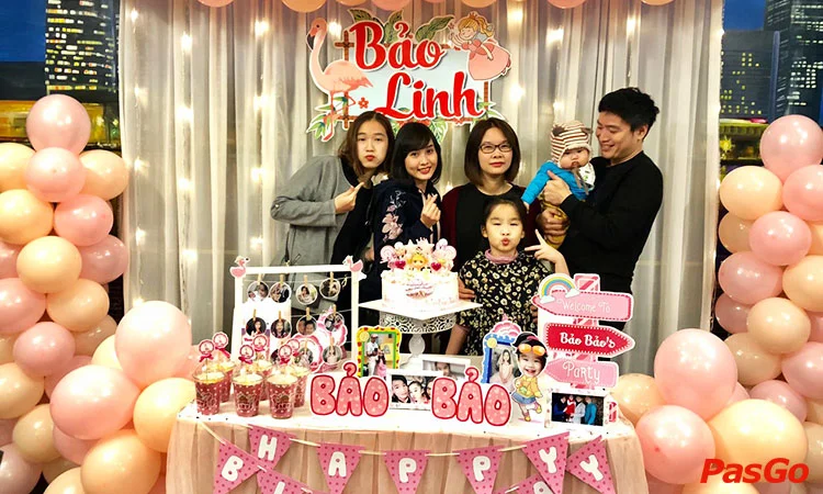 nha-hang-lau-mam-ninh-kieu-o-cho-dua-12