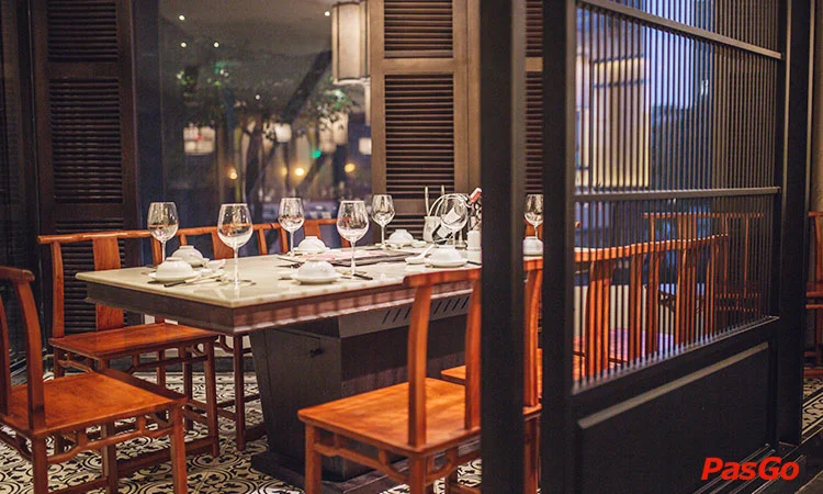 nha-hang-lau-nam-ashima-hoang-dao-thuy-11