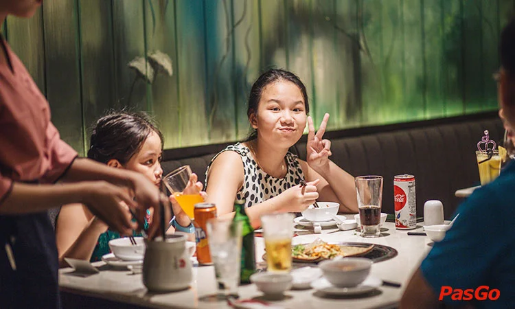 nha-hang-lau-nam-ashima-huynh-thuc-khang-12