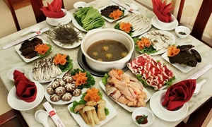 Nhà hàng Lẩu Nấm Gia Khánh Nguyễn Văn Lộc đa dạng món ngon về nấm 5