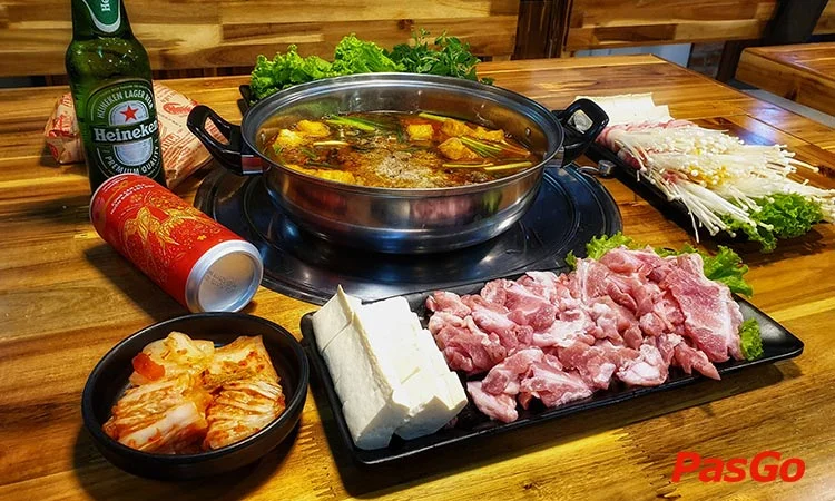 nha-hang-lau-nuong-a-ha-tran-dang-ninh-11