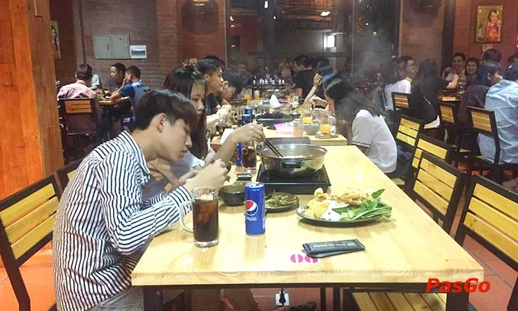 nha-hang-lau-phan-nguyen-chanh-slide-10