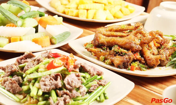 nha-hang-lau-son-tung-nguyen-khanh-toan-10