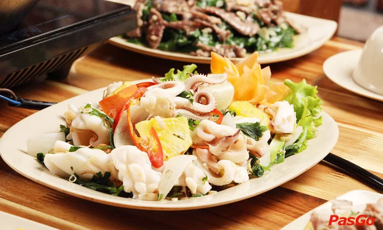 nha-hang-lau-son-tung-nguyen-khanh-toan-11