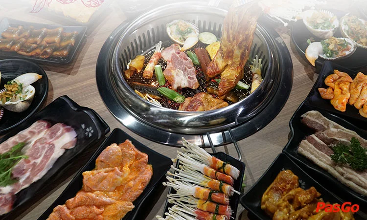 nha-hang-lau-tu-xuyen-hang-cot-5