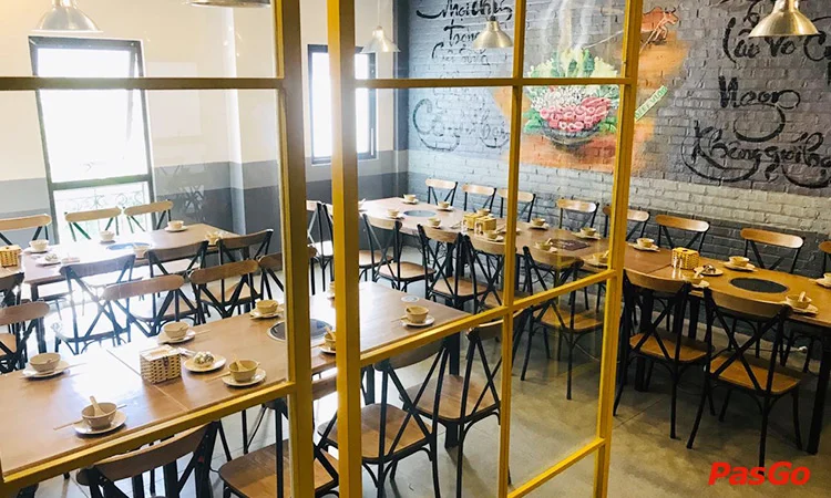 nha-hang-lau-vo-cuc-dinh-nup-11