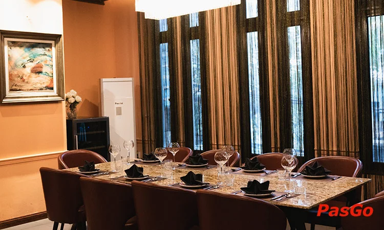 Nhà hàng Lê Art Cafe Wine Bistro Nguyễn Thái Học giao hòa ẩm thực và nghệ thuật 12