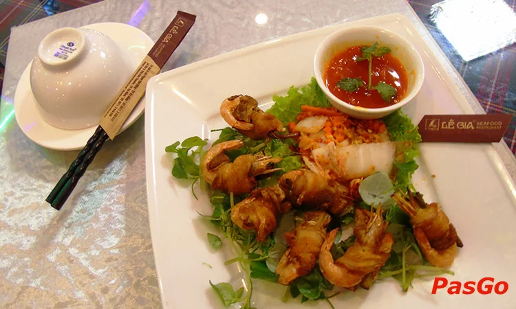 Nha-hang-le-gia-3-pham-van-dong-da-nang-slide-9