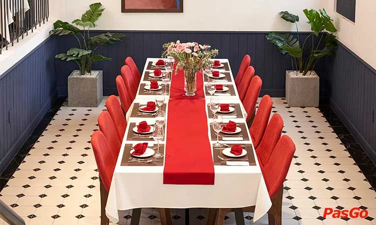 nhà hàng le monde steak lê quý đôn 5