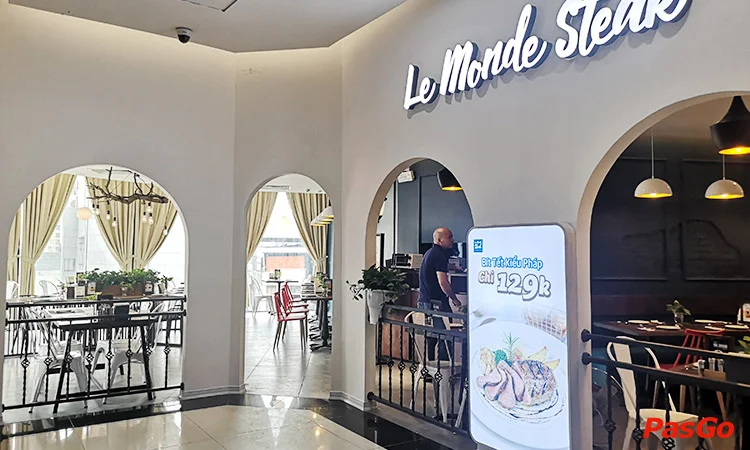 nha-hang-le-monde-steak-vincom-pham-ngoc-thach-10