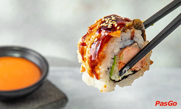 nha-hang-lets-sushi-tran-huy-lieu-1
