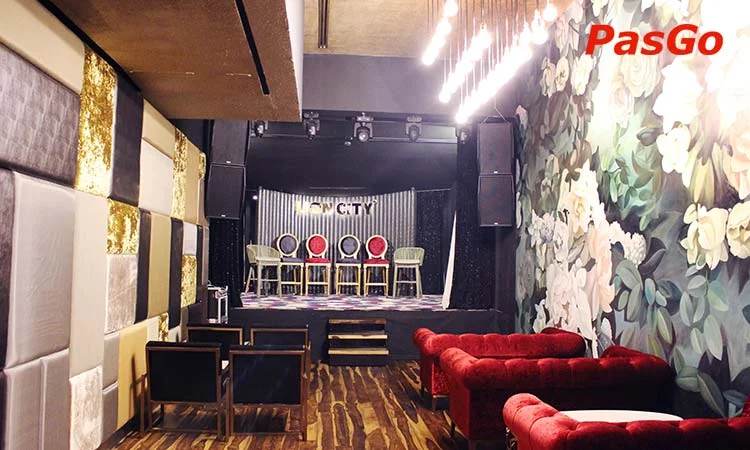 nha-hang-lion-city-le-loi-slide-11