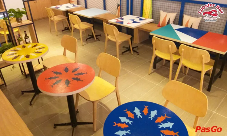 nha-hang-lobster-bay-truong-cong-dinh-10