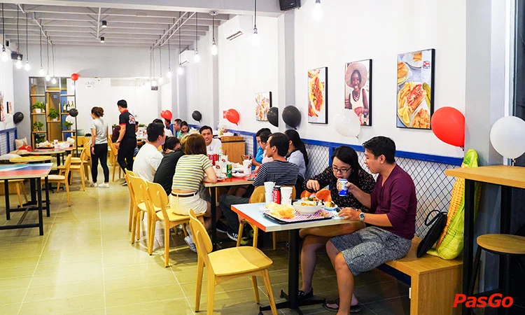 nha-hang-lobster-roll-truong-cong-dinh-10