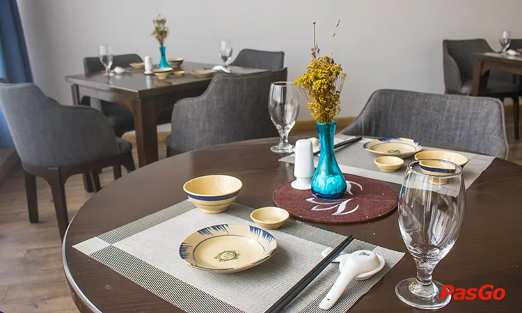 nha-hang-lotus-wine-&-dine-cha-ca-la-vong-nguyen-van-thoai-11