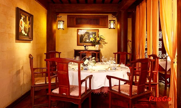 nha-hang-madarine-quan-1-slide-11