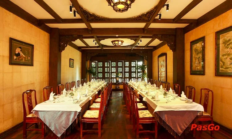 nha-hang-madarine-quan-1-slide-12