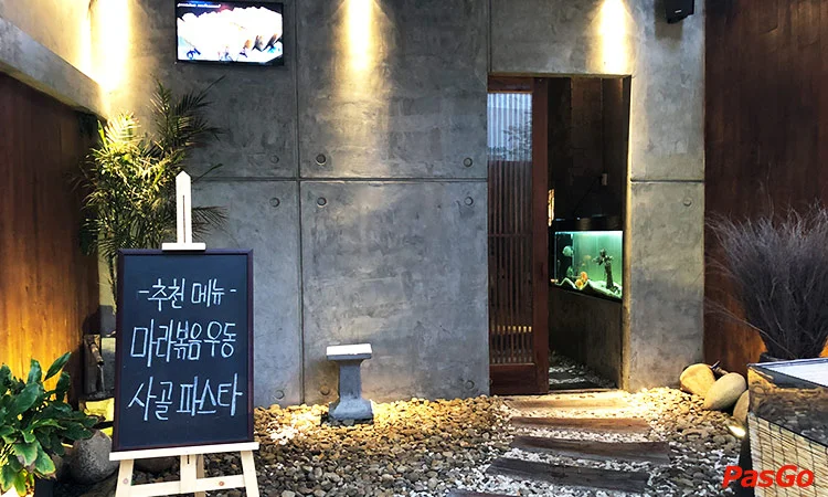 nha-hang-maison-ly-thanh-tong-10