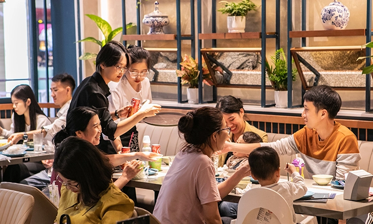 nha-hang-mak-mak-vincom-ba-trieu-14