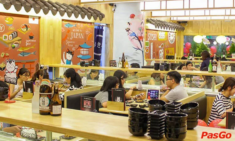 nha-hang-maneki-neko-deli-iph-xuan-thuy-12