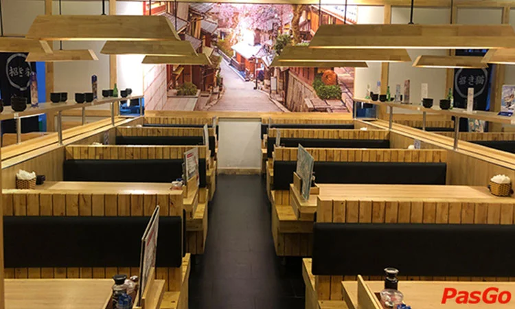 nha-hang-maneki-neko-deli-iph-xuan-thuy-9