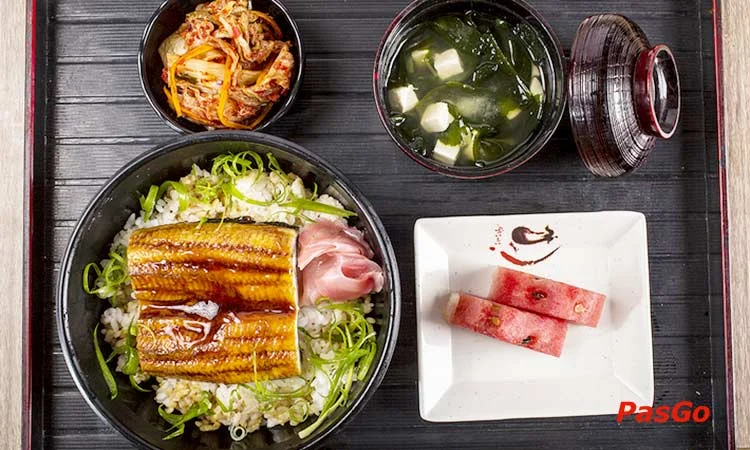 nha-hang-maneki-neko-deli-mipec-tay-son-slide-5