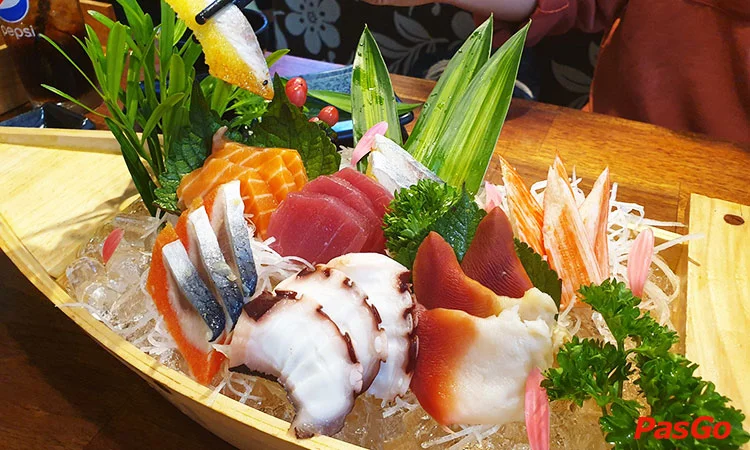 nha-hang-maneki-neko-deli-sc-vivocity-2