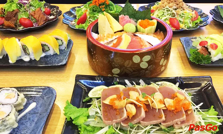 nha-hang-maneki-neko-deli-vincom-thu-duc-8