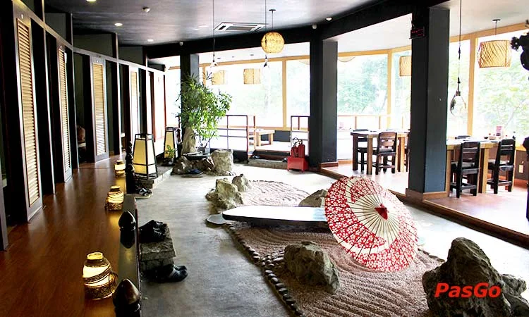 nha-hang-manmaru-ly-tu-trong-slide-10