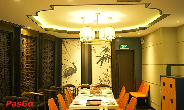 nha-hang-manwah-taiwanese-hot-pot-gala-center-12