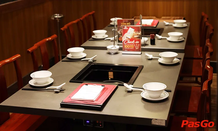 nha-hang-manwah-vincom-le-van-viet-12