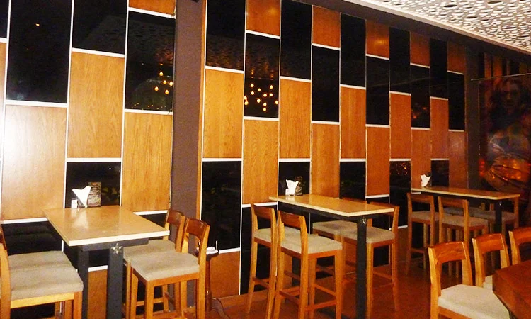 may-restaurant-19-dong-khoi-11