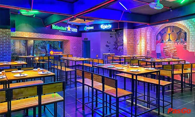 Nhà hàng MaYa Lưu Quang Vũ nhậu cực phê với bia xịn và mồi ngon 11