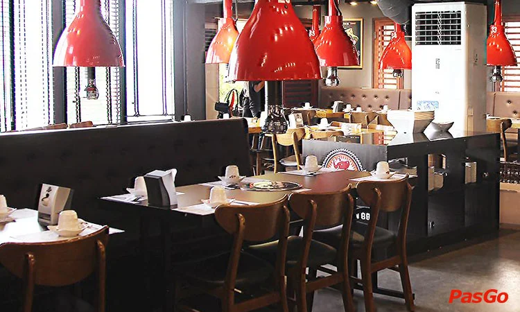 nhà hàng meat plus nguyễn thị thập 12