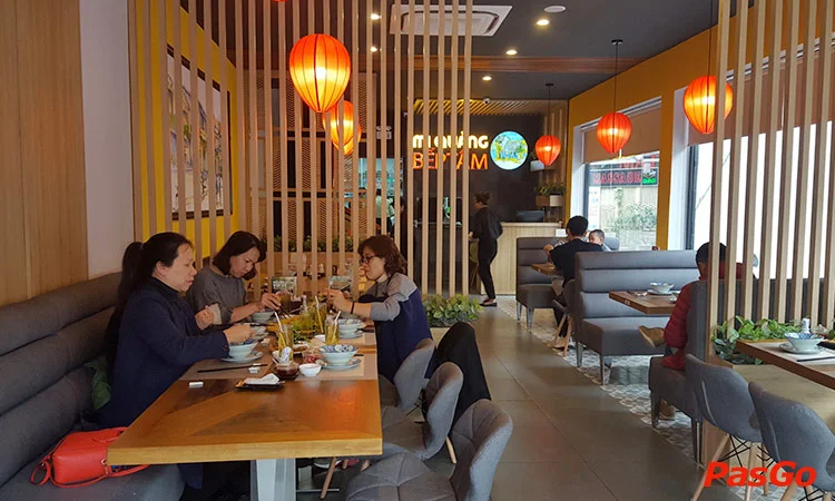 nha-hang-mi-quang-bep-tam-tran-duy-hung-11