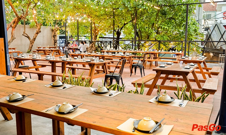 nha-hang-moc-rieu-&-nuong-nguyen-thi-thap-12