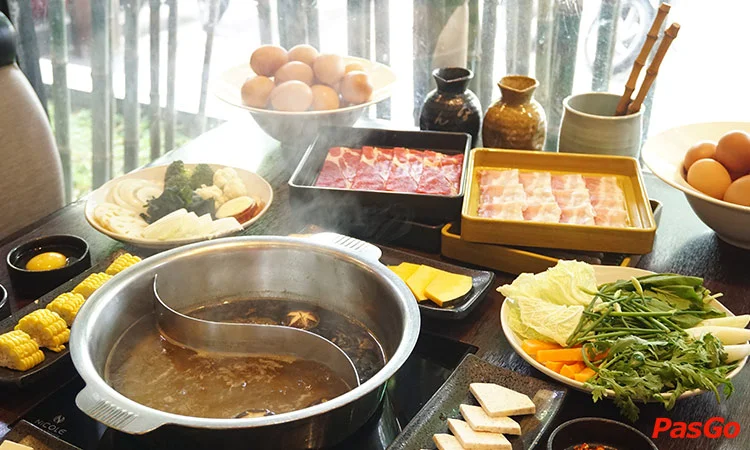 nha-hang-momo-paradise-tran-hung-dao-10