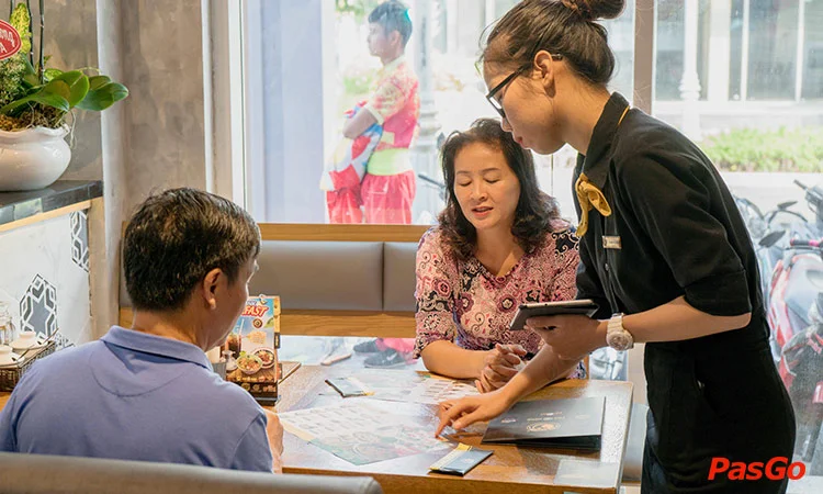 nha-hang-mon-hue-nguyen-co-thach-3